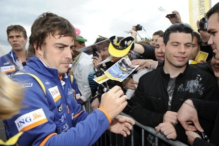 Fernando Alonso decidirá su futuro a final de año