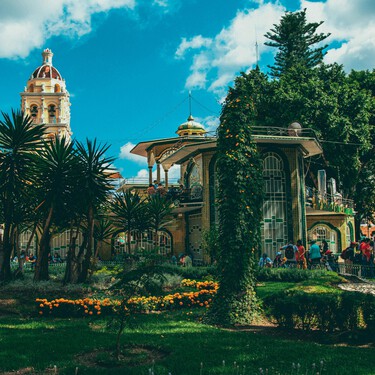 Este rincón secreto de Puebla, rodeado de flores y huertos, es famoso por sus nieves artesanales