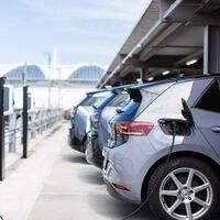 La IA ya está consiguiendo solucionar uno de los mayores problemas de las estaciones de carga para coches eléctricos, y sin intervención humana