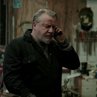 "Es como si te dieran una patada en las pelotas". El rodaje de Viuda Negra resultó ser una experiencia realmente agotadora para Ray Winstone