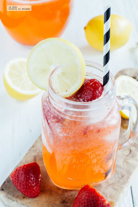 Limonada de fresa. Bebida refrescante
