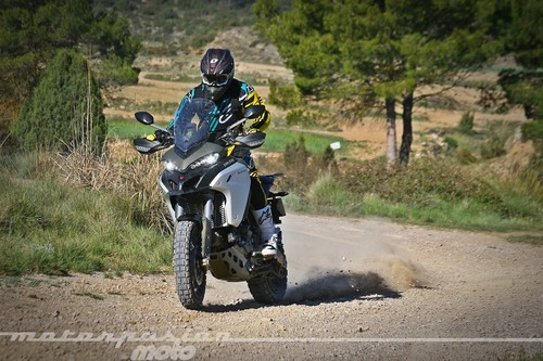 La Ducati Multistrada 1200 Enduro ha venido para arrancarte todos los prejuicios