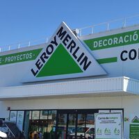 El kit solar de Leroy Merlin que se instala sin obras en balcones y terrazas y te permite tener luz gratis 