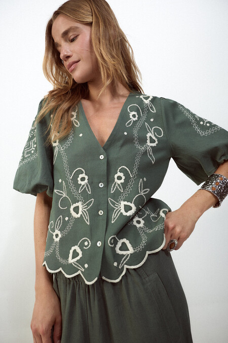 blusa bordado