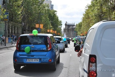 La Marcha del vehículo eléctrico en Madrid crece y se acerca al centenar de coches