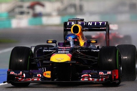 Sebastian Vettel logra una trabajada victoria tras un apasionante duelo con Mark Webber