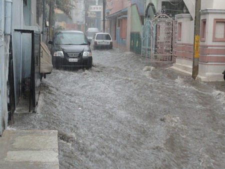 ¿Tenemos que ir a trabajar cuando estamos en alerta grave por mal tiempo?