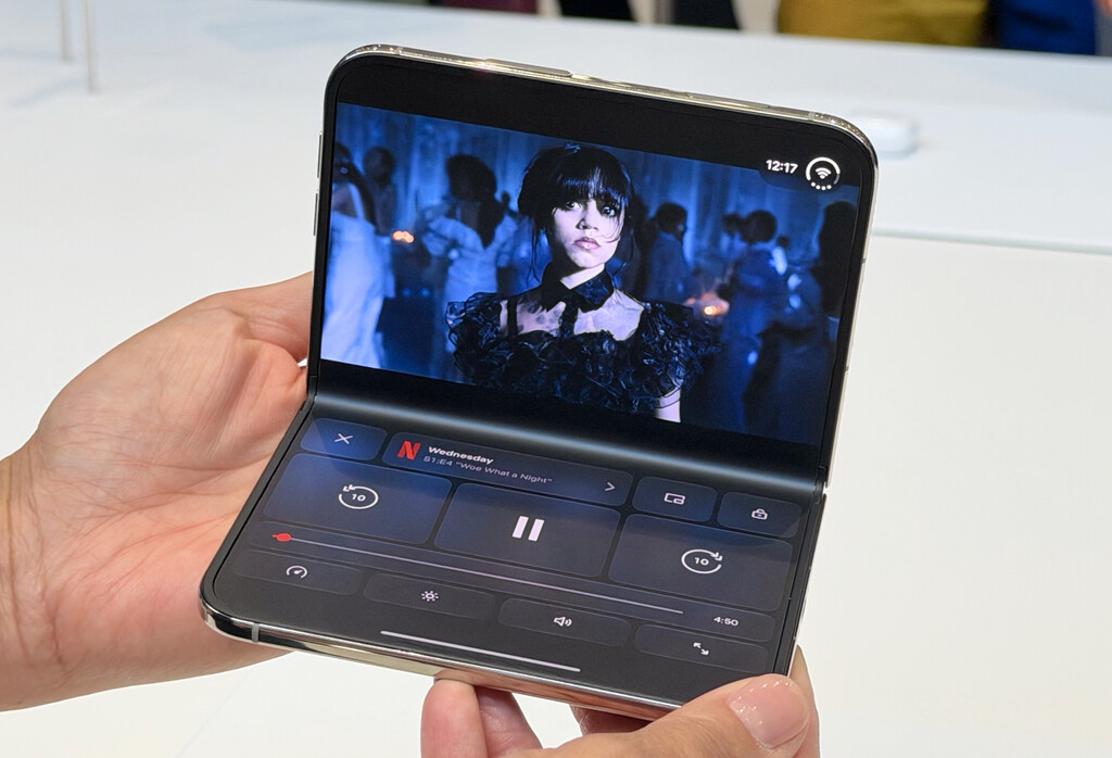 He tenido el iPhone Duo en las manos. Y he entendido perfectamente a quién va dirigido