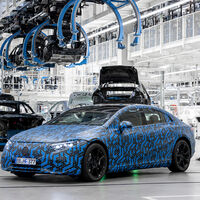 Mercedes va en serio con los eléctricos: el EQA está listo y otros cinco modelos vendrán entre 2021 y 2022