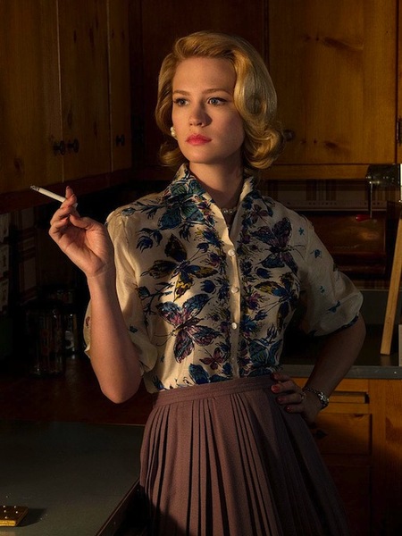 January Jones se come su panceta.... digo su placenta