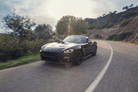 Abarth 124 Spider Scorpione 019