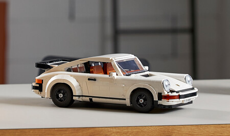 Casi 1.500 piezas para un dos en uno: este Porsche 911 de LEGO esconde un Turbo y un Targa clásicos