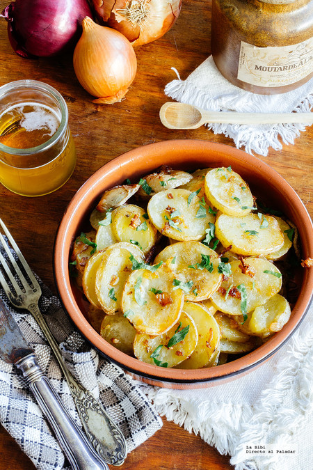 Papas al horno con ajo y comino. Receta para el Otoño