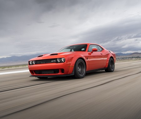 Dodge Challenger SRT Super Stock 2020, el muscle car que quiere conquistar el ¼ de milla con sus 807 hp