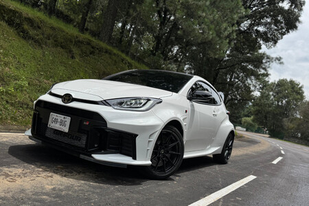 Yaris Gr App 2027 15