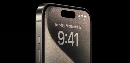 新しいアクションボタンと従来の音量ボタン