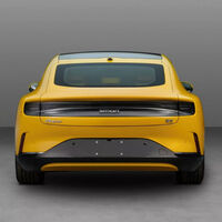 Smart acaba de hacer lo impensable: lanzar un sedán tan grande que mide lo que dos Fortwo