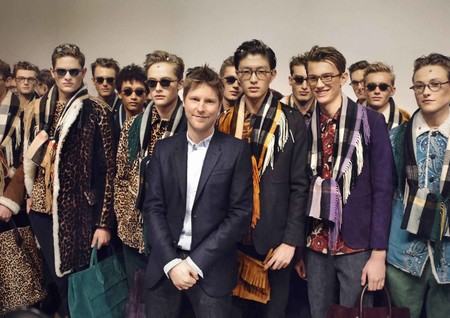 Y después de Bailey, ¿quién? Ocho nombres que suenan fuerte al frente de Burberry
