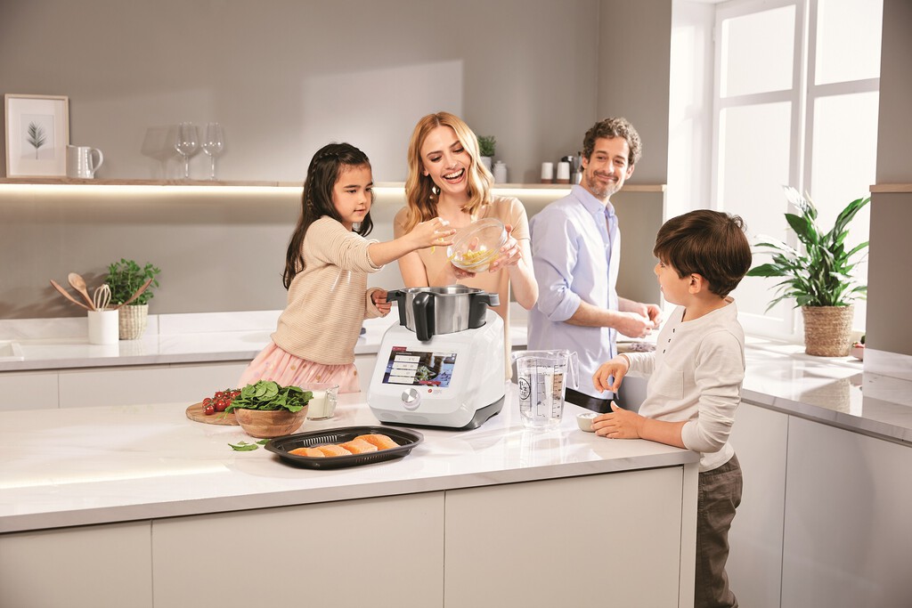 Lidl anuncia el Monsieur Cuisine Smart: la nueva versión de su 'Thermomix' con mayor pantalla y potencia a precio rompedor