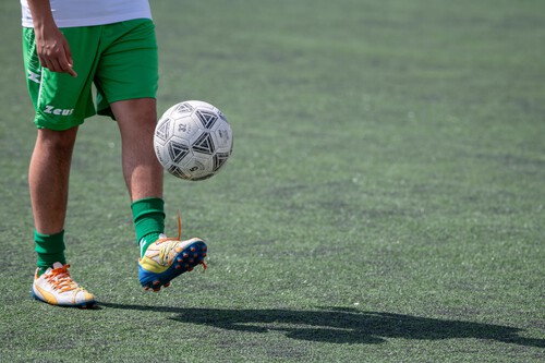 Mejores botas de fútbol: cuál comprar según la superficie y el estilo de juego