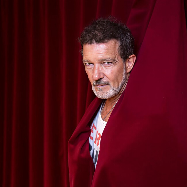 Antonio Banderas Responde A Rumores De Bancarrota No Estoy Arruinado Estoy A Tope