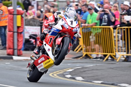 John McGuinness puede haber levantado la liebre de la nueva Honda CBR 1000 RR