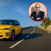 Renault ya tiene nuevo capitán: el sucesor de De Meo lleva 20 años a bordo y se juega el futuro eléctrico del grupo frente a Tesla y las marcas chinas 