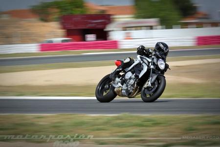 mv-agusta-brutale-800-megaserfoto-_1000-013.jpg