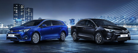 Avensis Night 18 Dpl 2015 Group Shot Copia