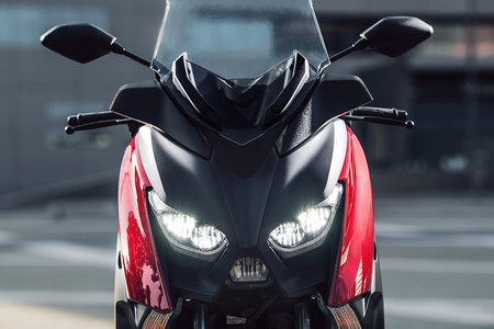 El nuevo Yamaha X-MAX 125 no lo tendrá fácil: Las 5 alternativas al superventas de Iwata