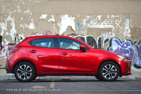 Mazda2 2016 5
