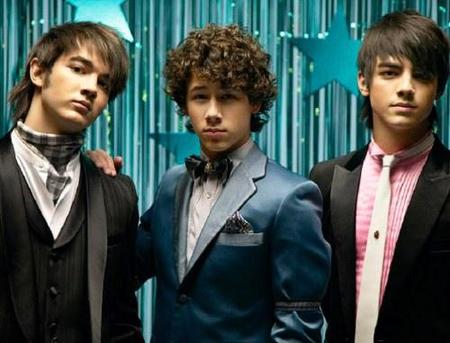 Los Jonas Brothers reciben el premio al peor grupo del año