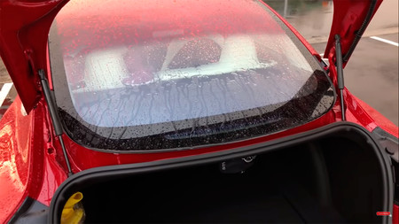 El 'fail' del Tesla Model 3 con el maletero que se llena de agua cuando llueve: esto es lo que sabemos