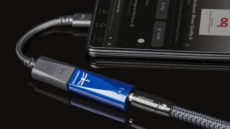 Parece una memoria USB pero es el nuevo DAC portátil DragonFly Cobalt