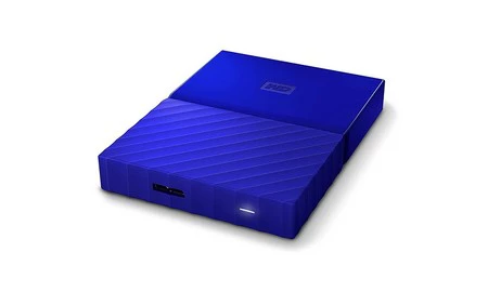 Turno para el azul y el rojo: el WD My Passport de 4 TB, sólo cuesta 94,90 euros en la Red Night de MediaMarkt