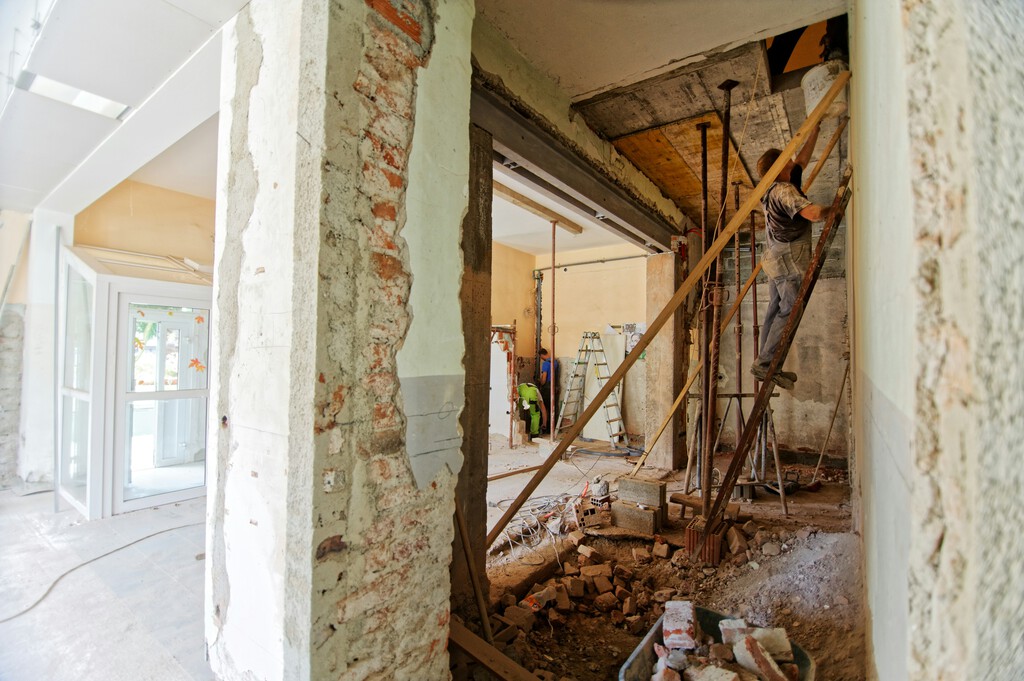 Ya es oficial, el Gobierno de España dará ayudas de hasta 18.000 euros por vivienda para reformar los pisos en comunidades