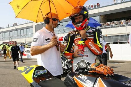 MotoGP 2010: Carmelo Morales, aplastamiento y fisura de vértebra. Nico Terol evoluciona favorablemente
