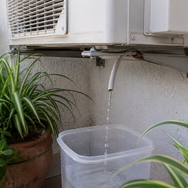 Los expertos en aire acondicionado coinciden: "El agua del aire acondicionado es agua destilada que puede servir para el jardín o el hogar" 