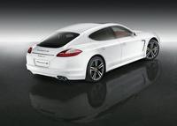 Porsche Panamera 4S Middle East Edition
