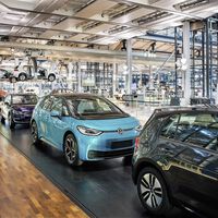 Más de 20.000 trabajadores del sector de la automoción empiezan 2022 en la cuerda floja por los ERTE