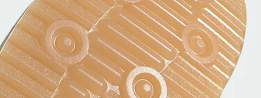 Adidas liquida las zapatillas retro en el color que va con todo, estas SL 72 RS le quitarán el puesto a las Samba 