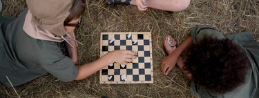 Campamento en Alcalá de Henares para jóvenes con adicción a la tecnología: "un mal uso de los dispositivos les aísla de su familia" 