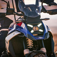 BMW tiene una idea muy loca para revolucionar la iluminación de las motos, y ya la han patentado