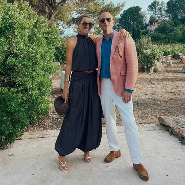 Cinco conjuntos monocolor de lino de Zara tan frescos como elegantes para mujeres clásicas, con los que ir de la oficina a cenar sin pasar por casa