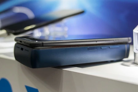 エナジャイザー vs iPhone 8 プラス