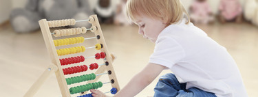 Siete actividades Montessori para hacer con niños en casa