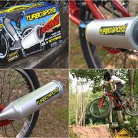 Forja un pequeño motero por 20 euros, con el mejor moto-regalo para esta Navidad