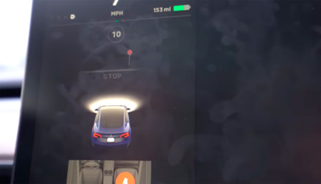 La nueva actualización de Tesla incluye la preview del Autopilot en ciudad