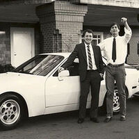 Steve Jobs escondía su Porsche para parecer más pobre, pero el nuevo CEO de Apple hace lo contrario con el suyo: solo hay 77 en el mundo 