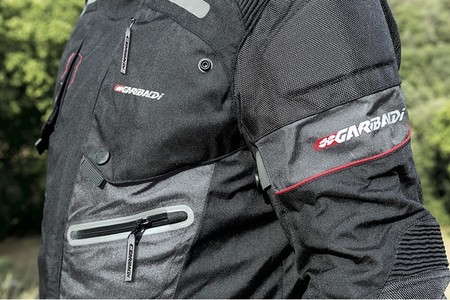 Traje Garibaldi Tourland 2